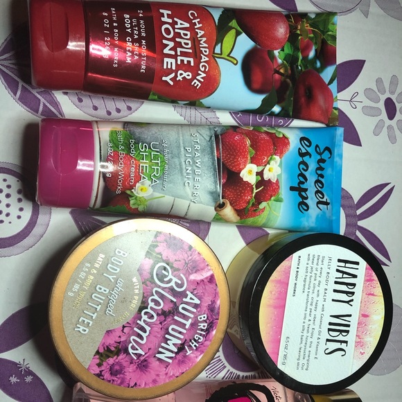Bath & Body Works Lotion and Body Cream - Picture 3 of 3